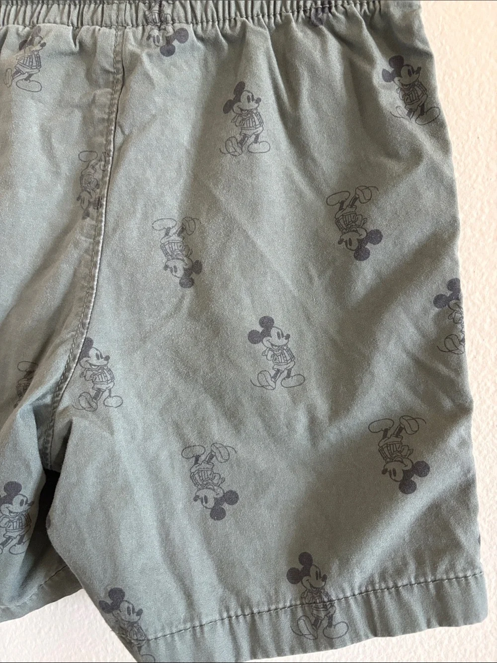 babyGap x Disney Mickey Mouse Pull-On Shorts 100% Cotton - Size 2T